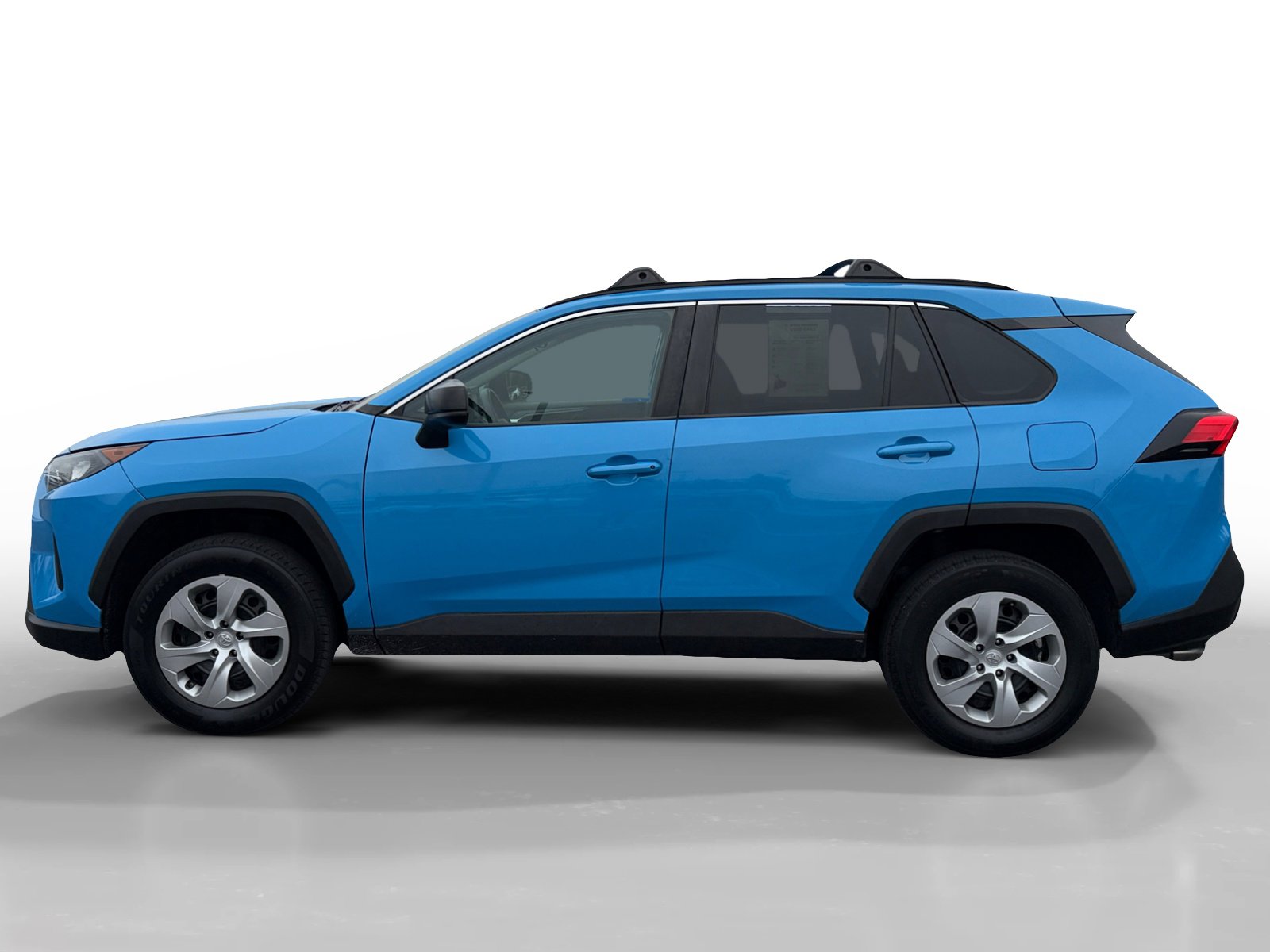 Used 2021 Toyota RAV4 LE image 2