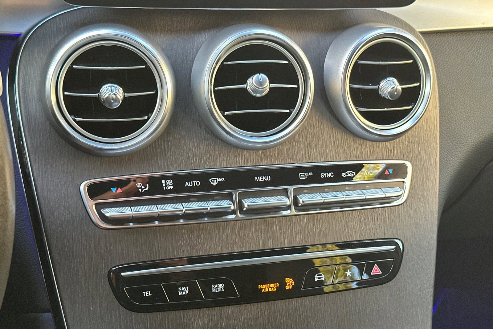 Certified 2022 Mercedes-Benz GLC 300 image 20