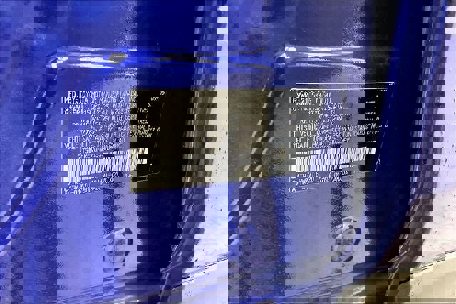 Used 2015 Toyota RAV4 LE AWD/4WD image 32