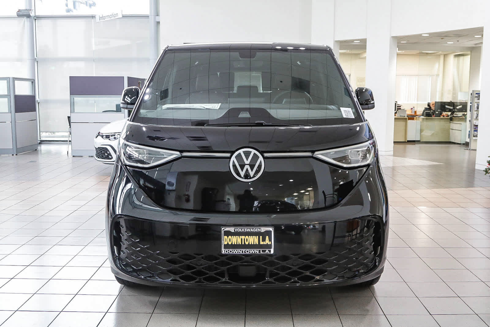 New 2025 Volkswagen ID. Buzz Pro S image 2