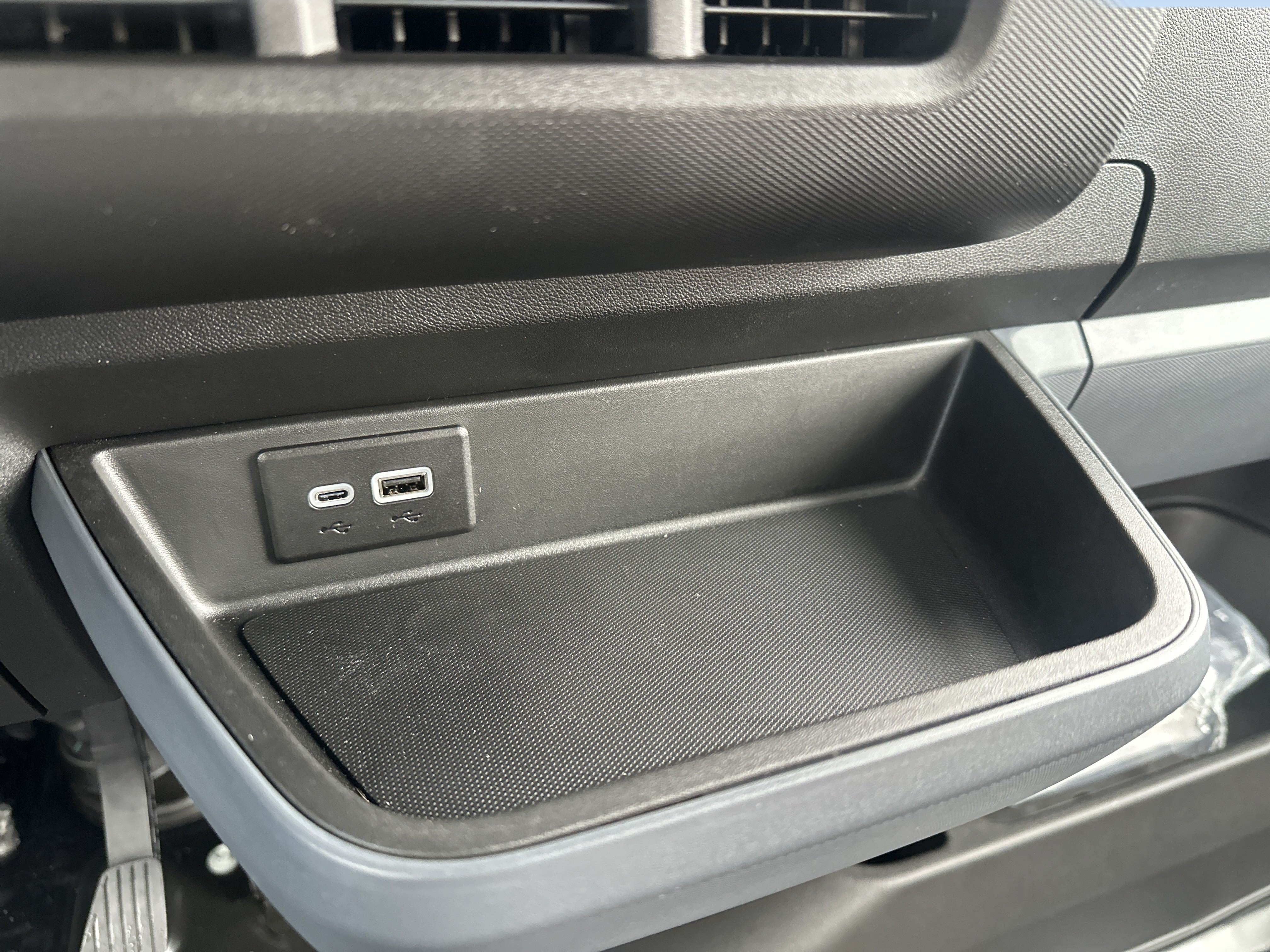 New 2025 Chevrolet Brightdrop 600 AWD/4WD image 9