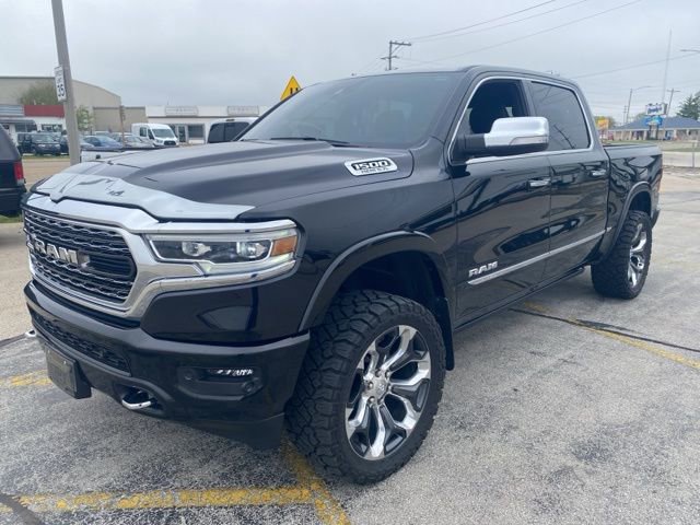 Used 2022 RAM 1500 Limited w/ Body-Colour Bumper Group AWD/4WD image 1