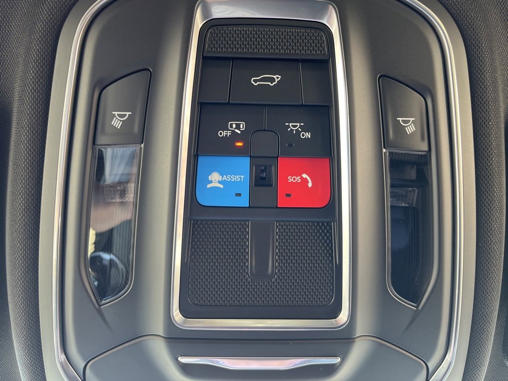 New 2025 Jeep Grand Cherokee L Limited w/ Black Appearance Package image 37