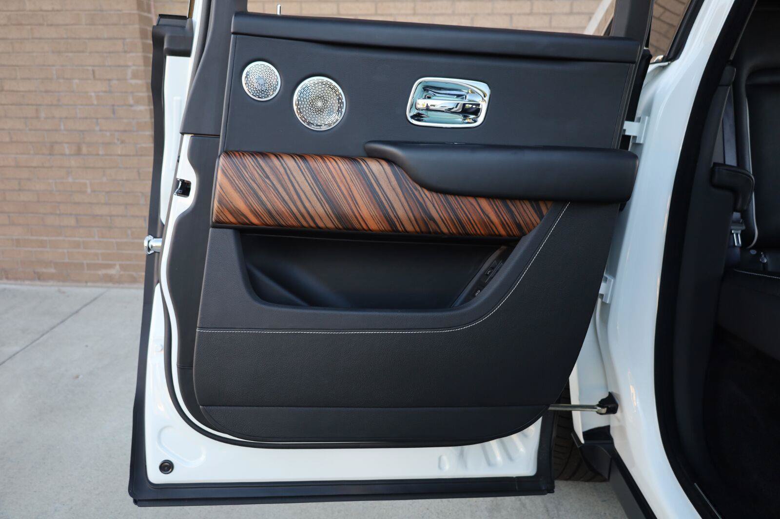 Used 2019 Rolls-Royce Cullinan AWD/4WD image 23