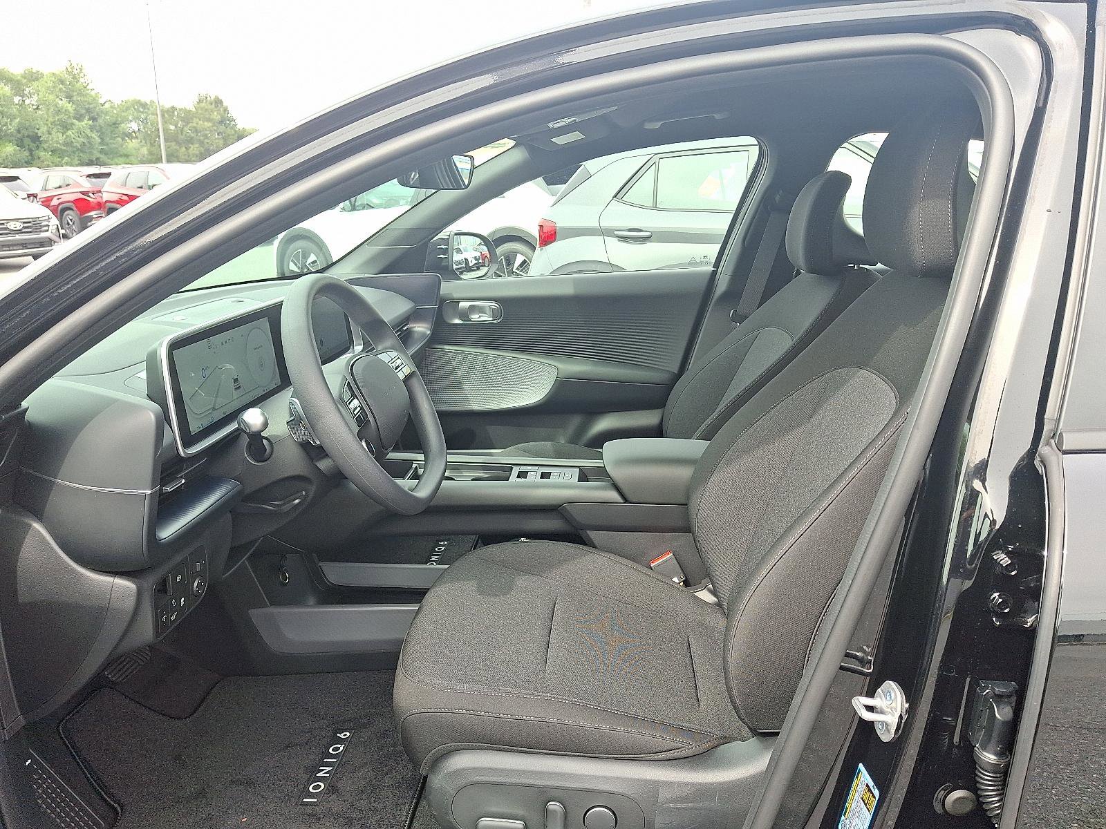 New 2025 Hyundai Ioniq 6 SE image 9