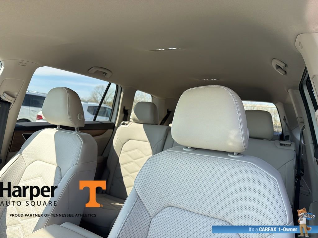 Used 2025 Volkswagen Atlas SE image 12