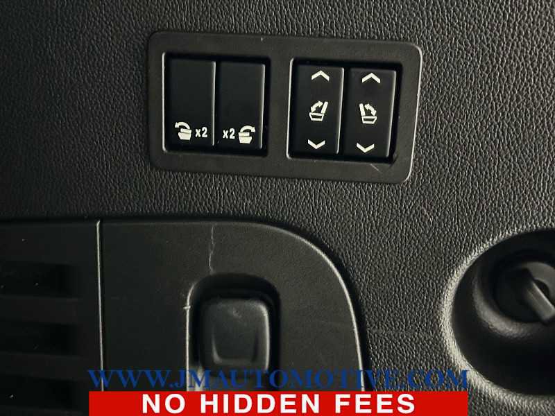 Used 2015 Cadillac Escalade Platinum image 20