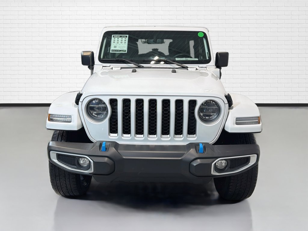 Used 2022 Jeep Wrangler Unlimited Sahara w/ Cold Weather Group AWD/4WD image 2