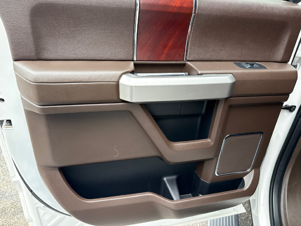 Used 2019 Ford F150 King Ranch w/ Equipment Group 601A Luxury AWD/4WD image 21