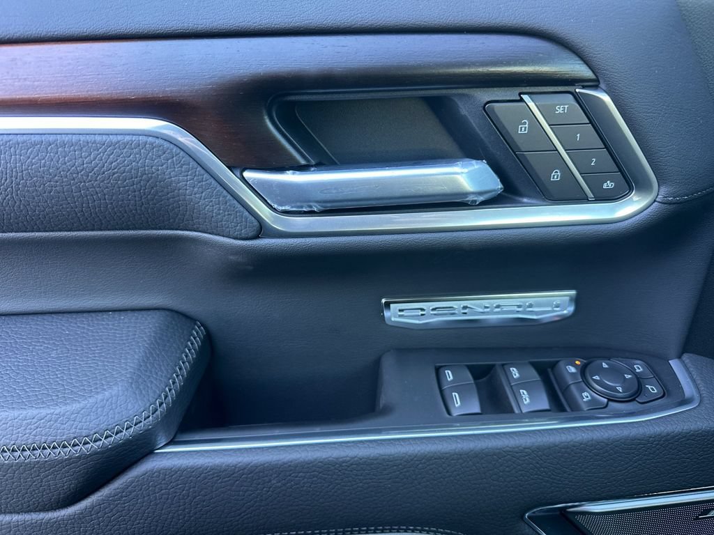 New 2026 GMC Sierra 1500 Denali AWD/4WD image 10