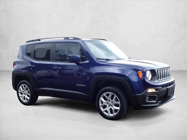 Used 2017 Jeep Renegade Latitude AWD/4WD image 5