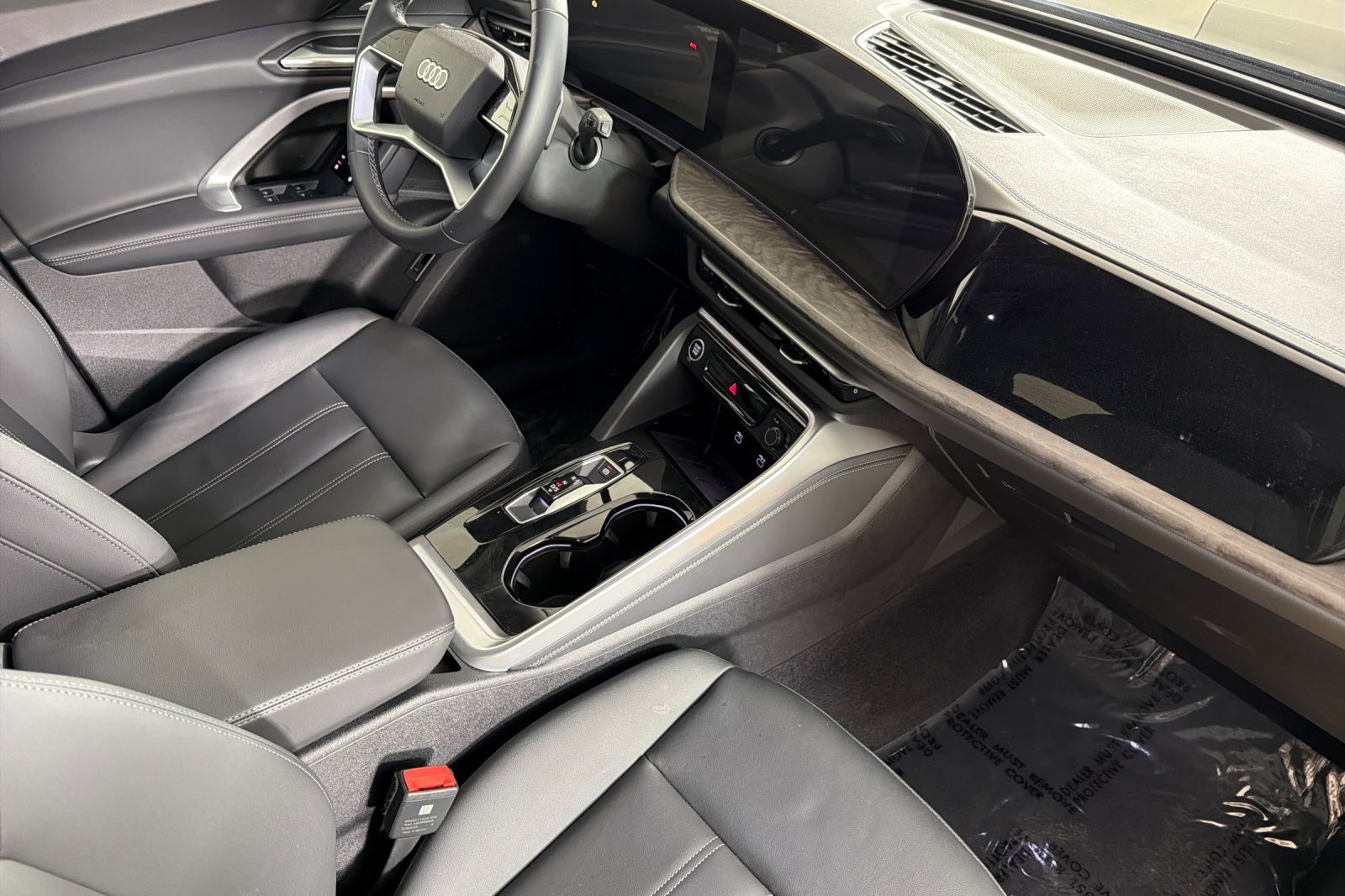 Used 2025 Audi Q5 Premium Plus w/ Premium Plus AWD/4WD image 15