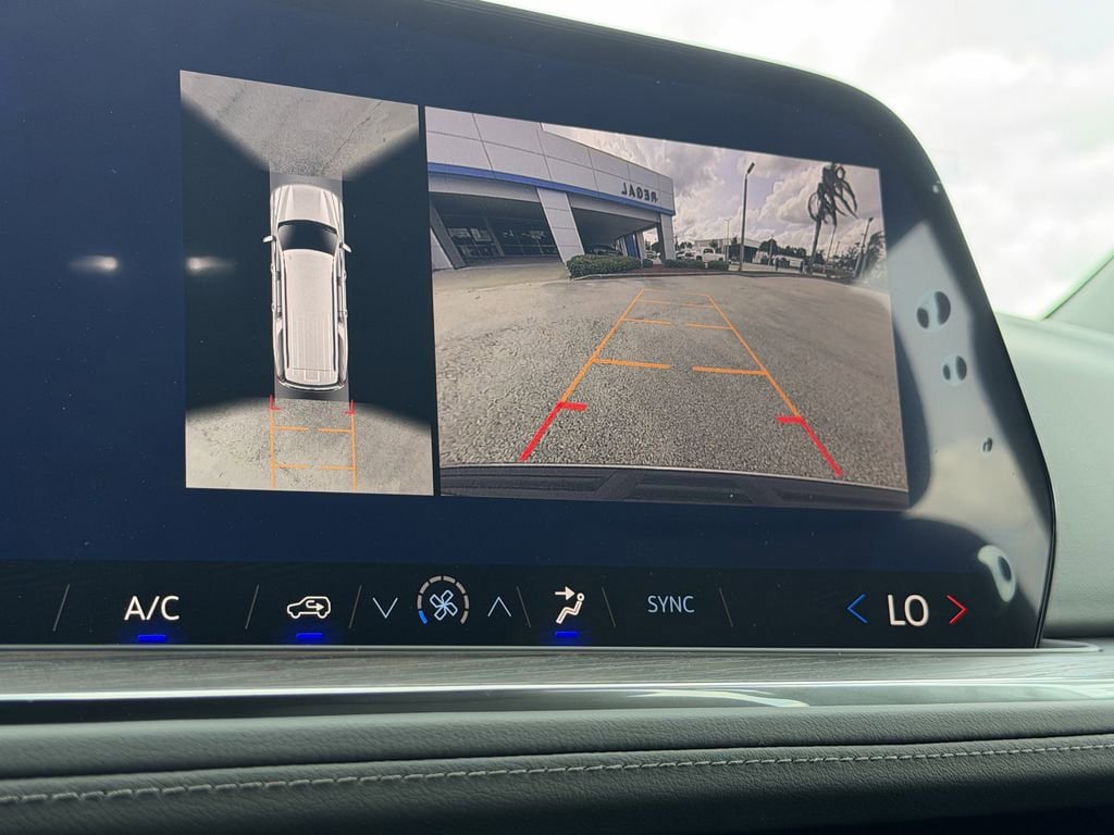 New 2026 Chevrolet Suburban LS RWD image 21