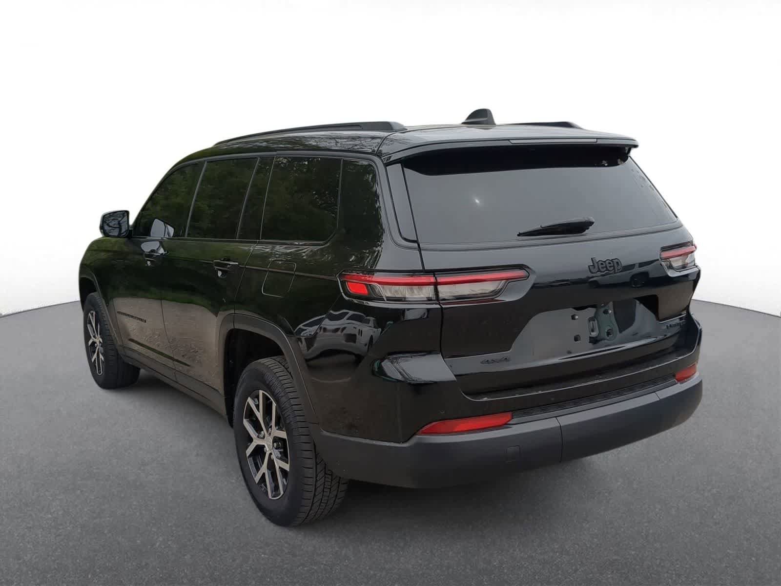 Certified 2023 Jeep Grand Cherokee L Limited AWD/4WD image 6