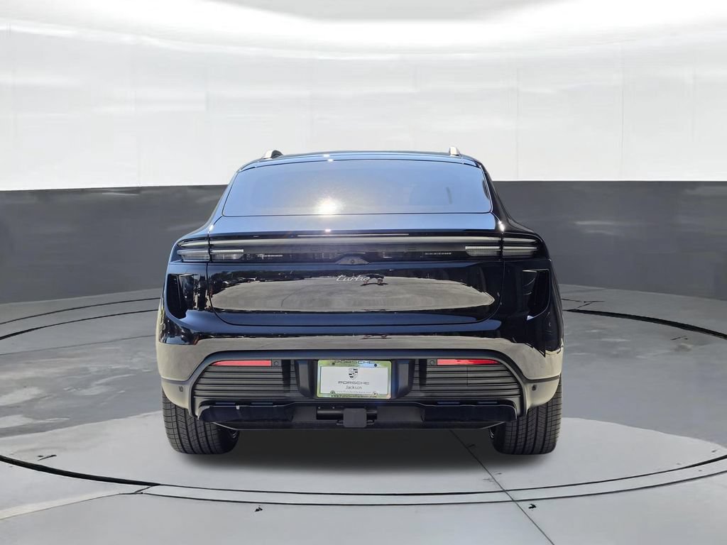 Certified 2025 Porsche Macan Turbo Electric AWD/4WD image 9