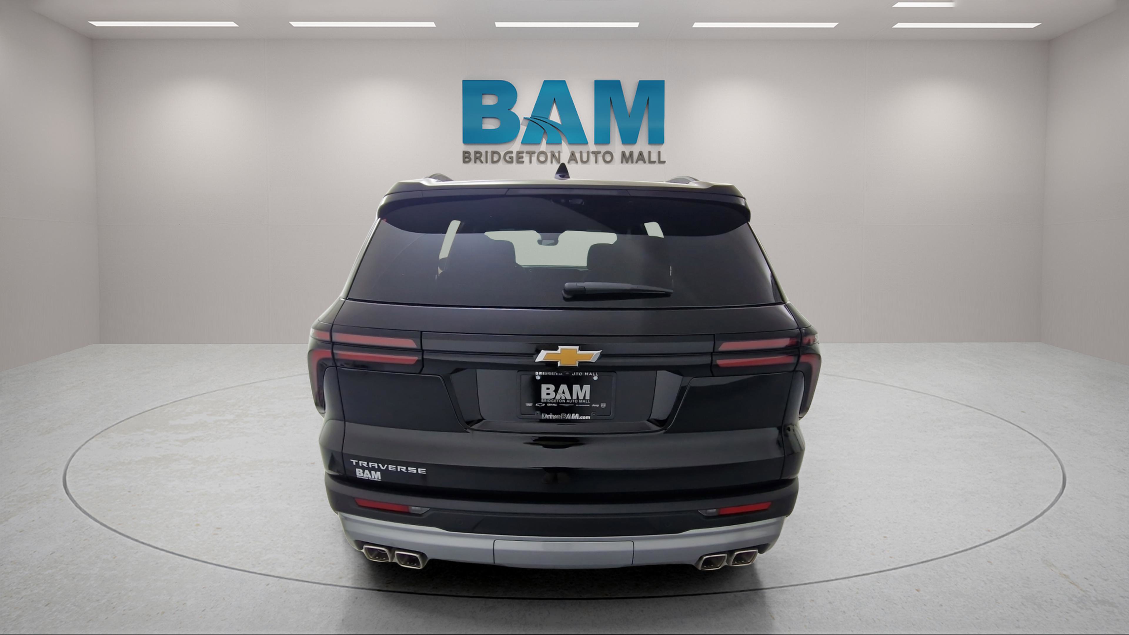 New 2026 Chevrolet Traverse LT w/ Driver Confidence Package FWD image 34