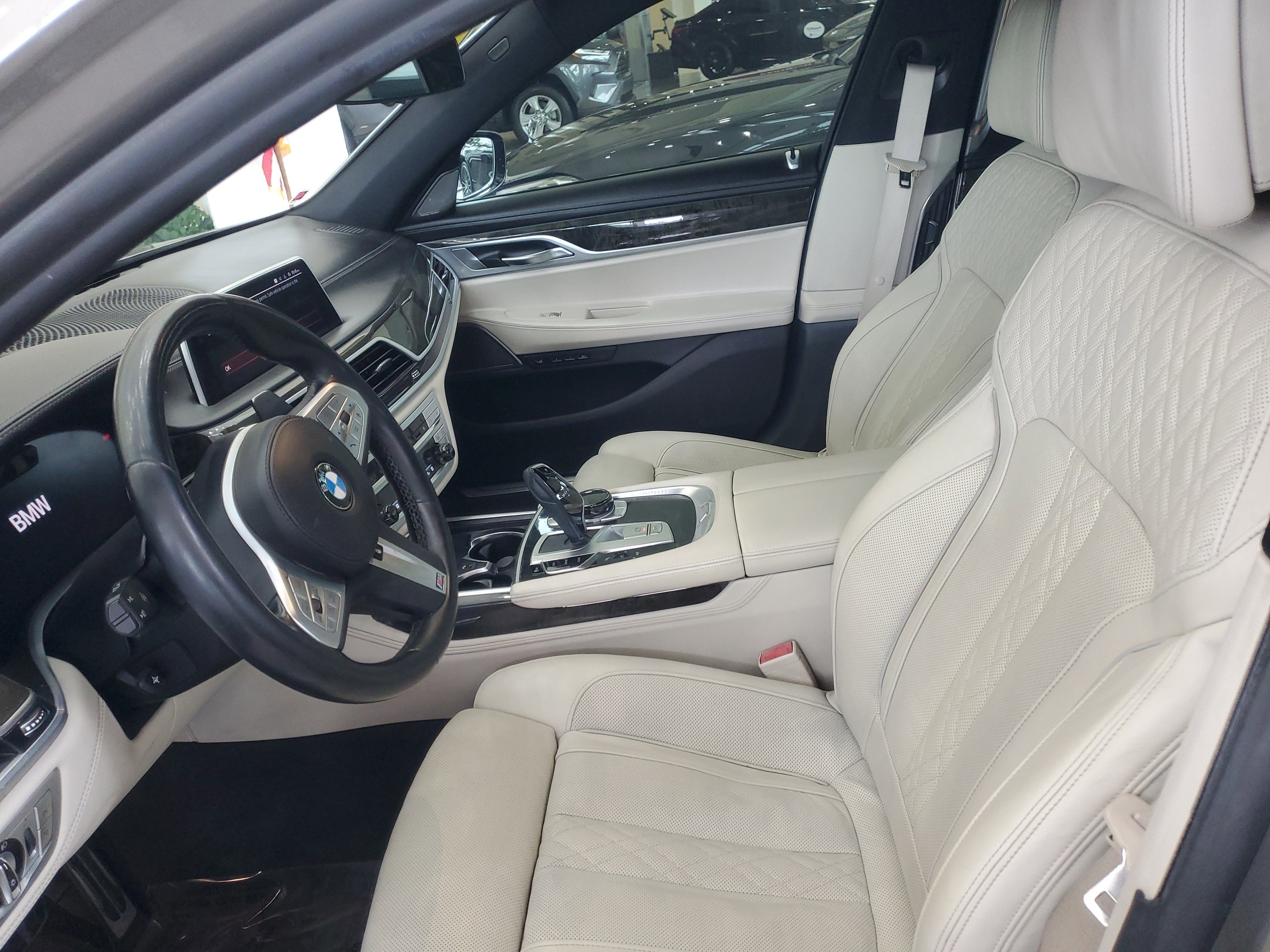 Used 2022 BMW 750Li xDrive AWD/4WD image 14