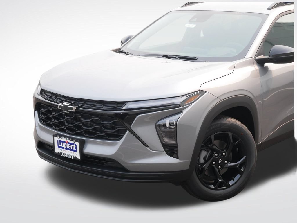 New 2026 Chevrolet Trax LT w/ Driver Confidence Package FWD image 28