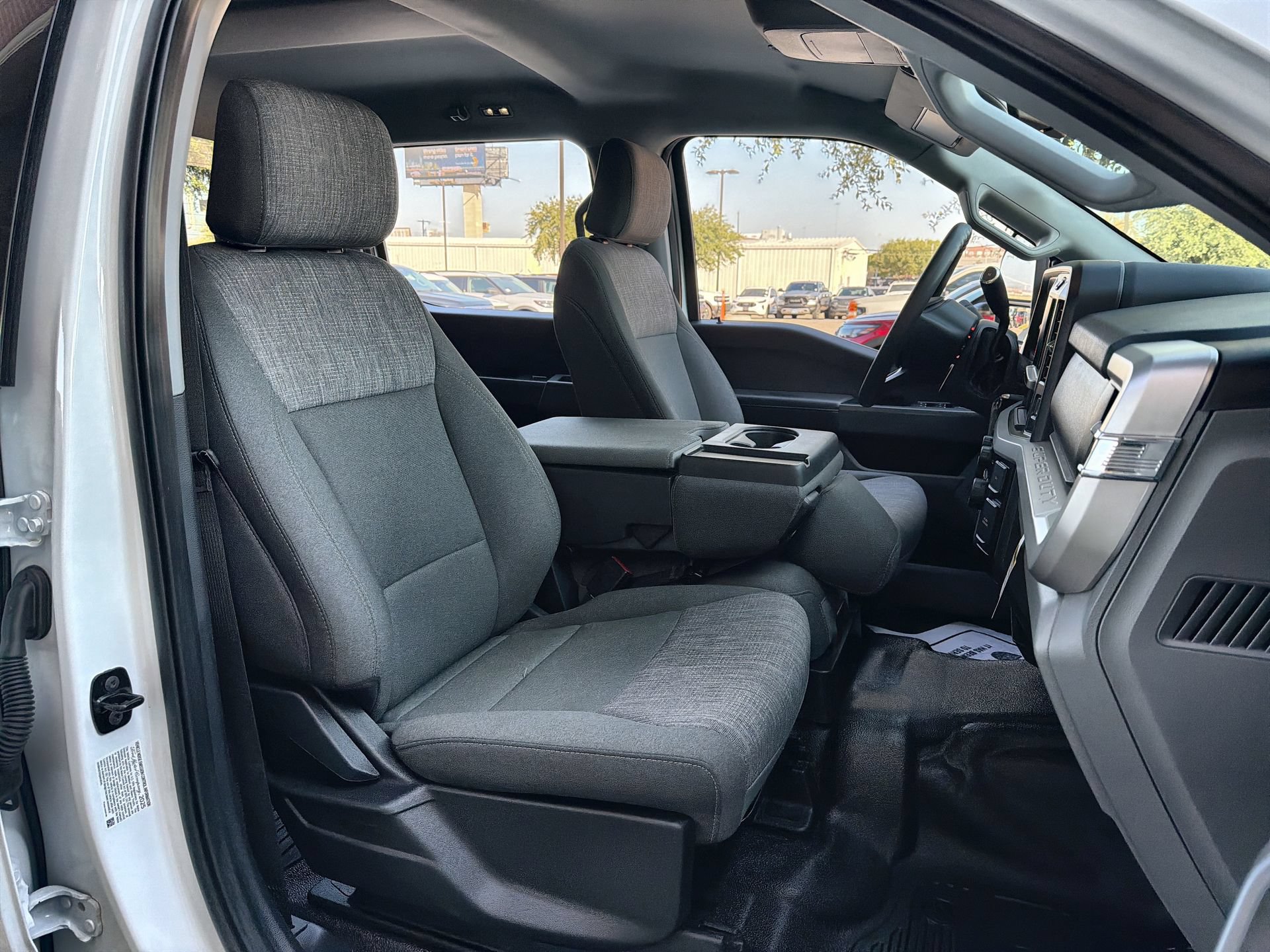 Used 2025 Ford F350 XLT AWD/4WD image 22