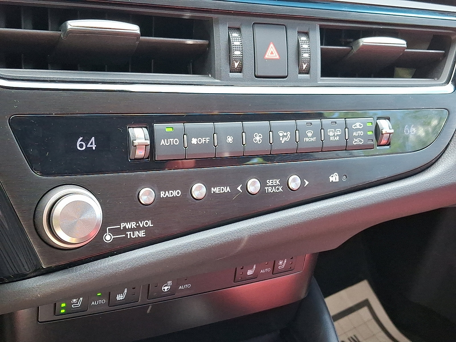 Certified 2023 Lexus ES 350 F Sport w/ Accessory Package (Z1) FWD image 16