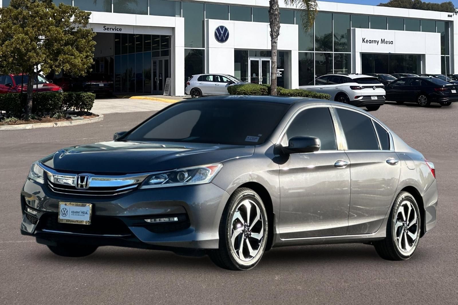 Used 2016 Honda Accord EX image 8