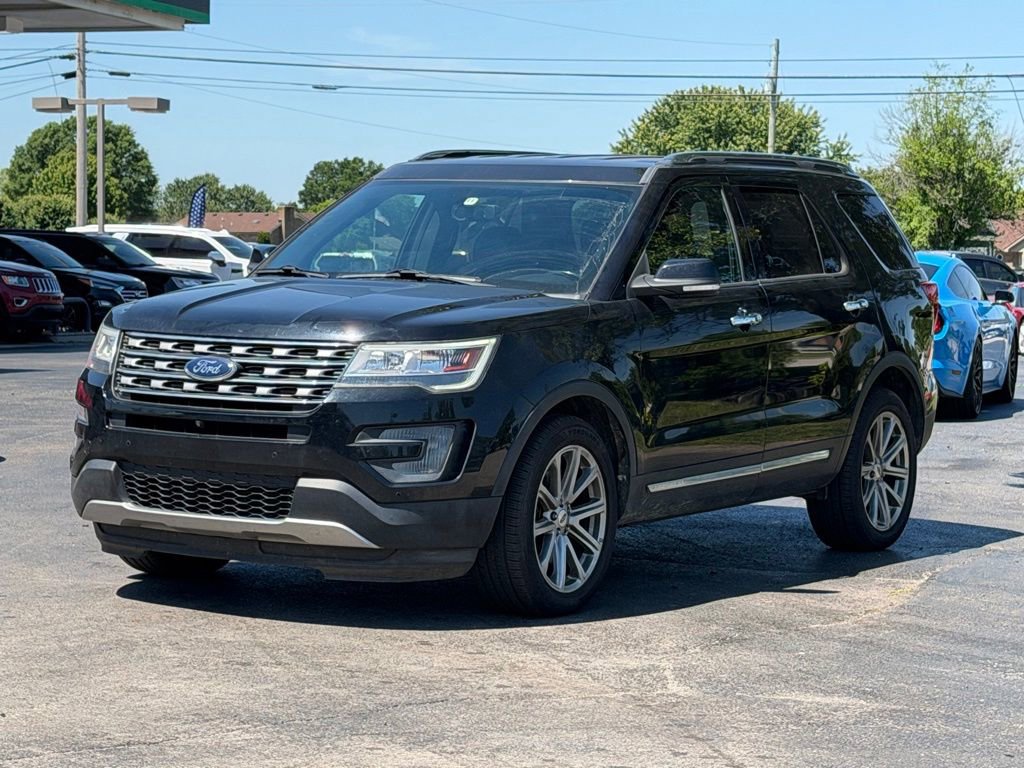 Used 2017 Ford Explorer Limited AWD/4WD image 3