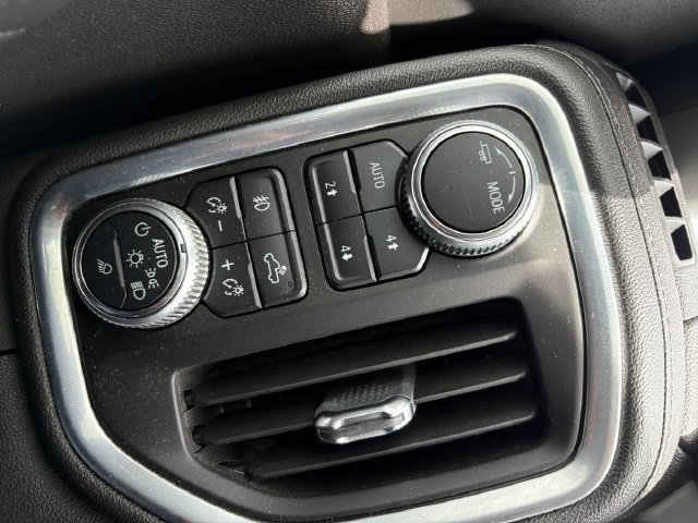 Used 2020 GMC Sierra 1500 SLT AWD/4WD image 10