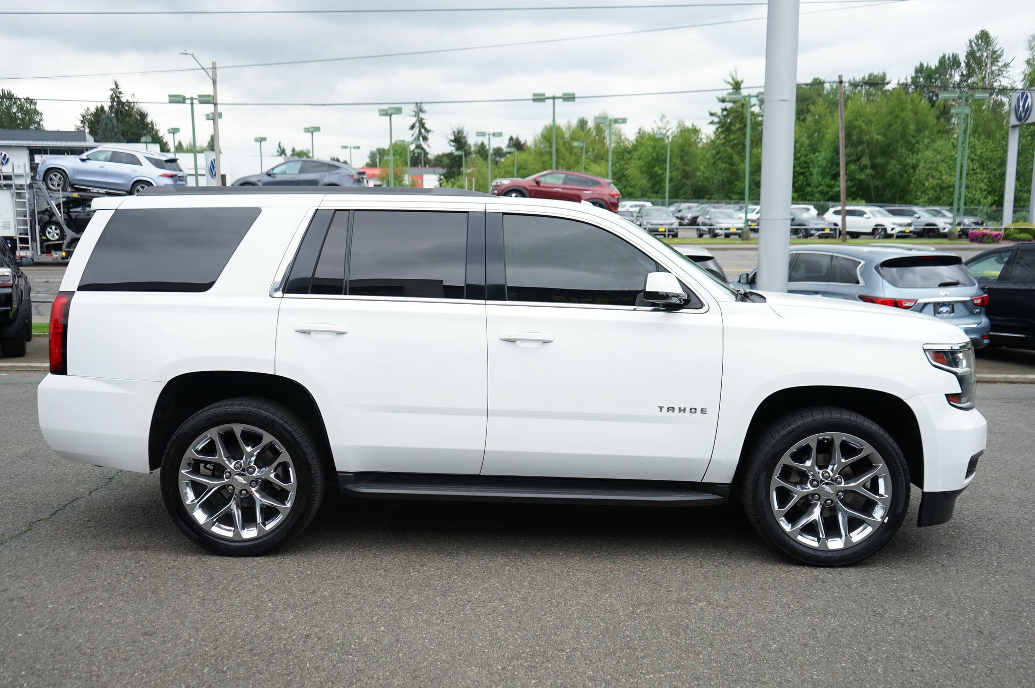 Used 2017 Chevrolet Tahoe LT w/ Max Trailering Package AWD/4WD image 6