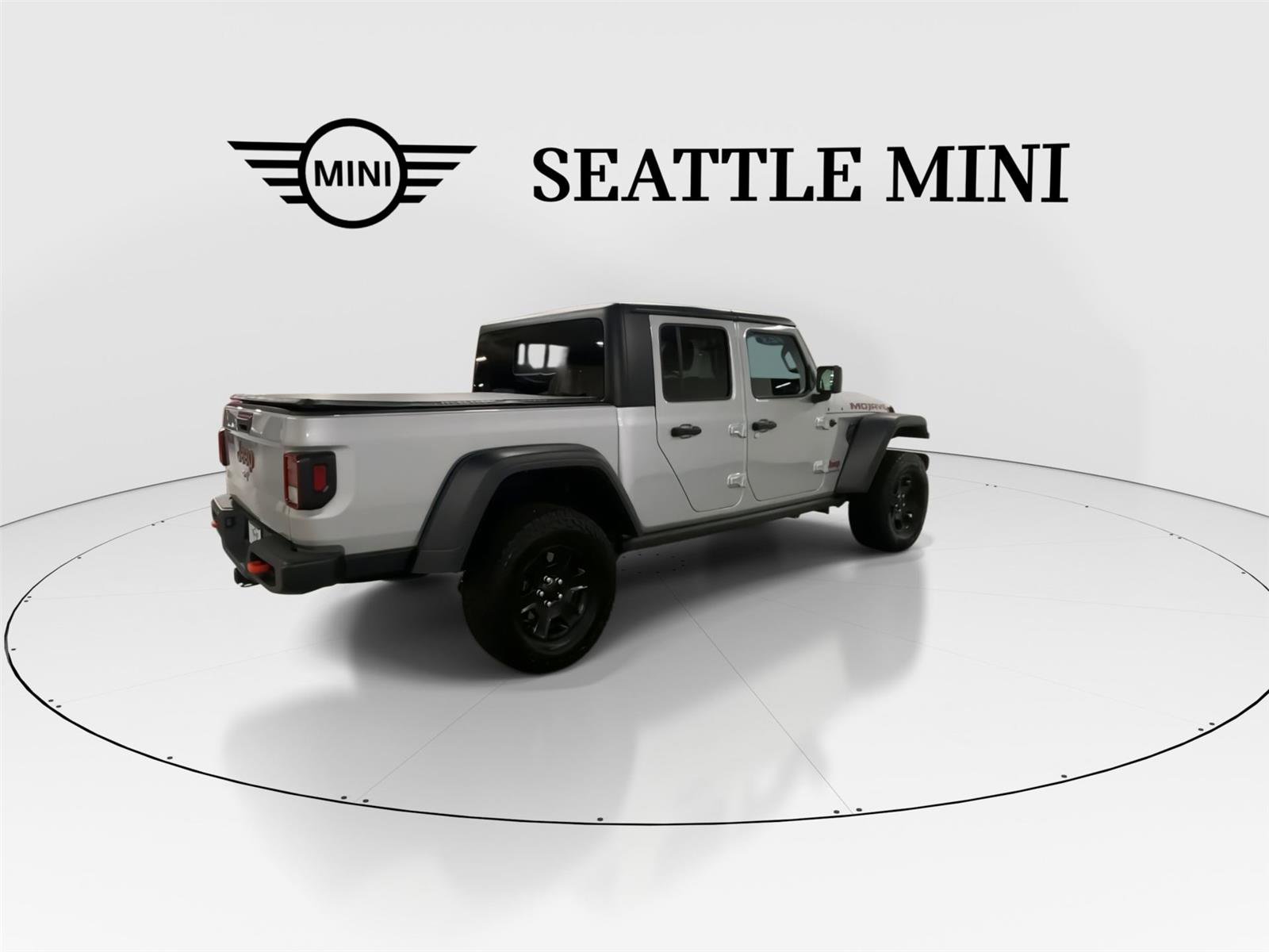 Used 2023 Jeep Gladiator Mojave w/ Cold Weather Group image 11