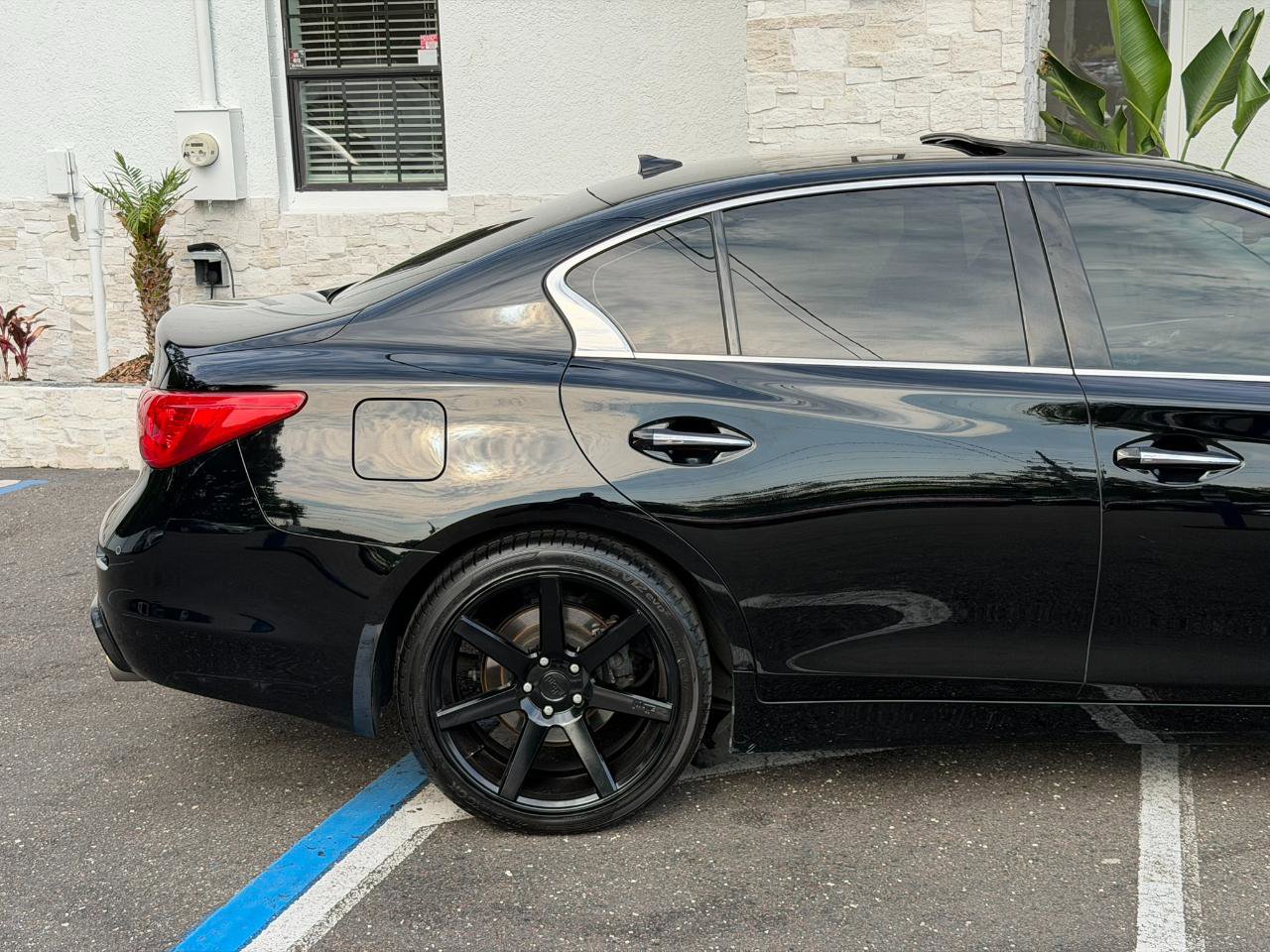 Used 2014 INFINITI Q50 Premium w/ Technology Package RWD image 19