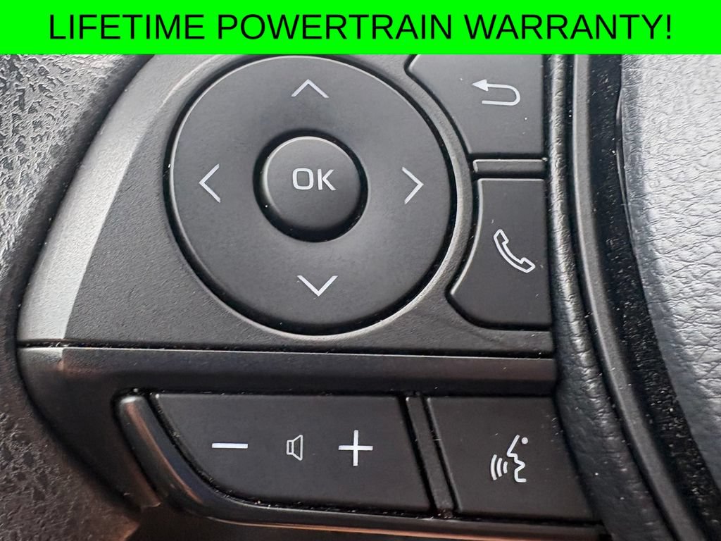 Used 2024 Toyota RAV4 XLE AWD/4WD image 6