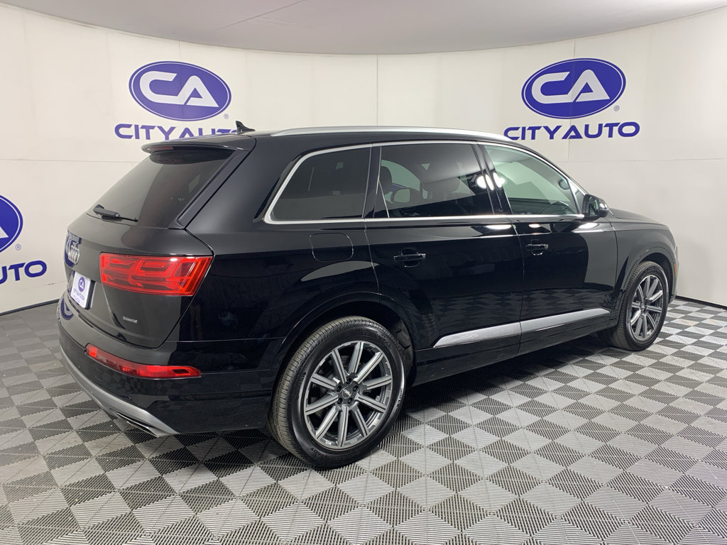 Used 2019 Audi Q7 3.0T Premium image 3