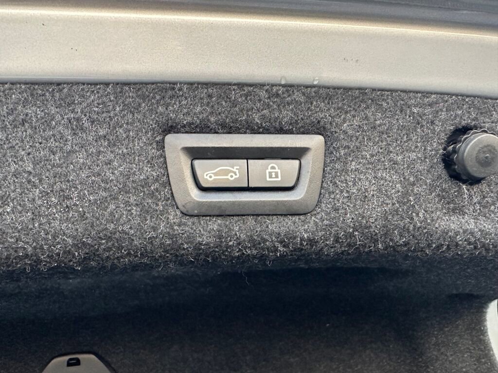 Used 2018 BMW 530i xDrive xDrive image 33