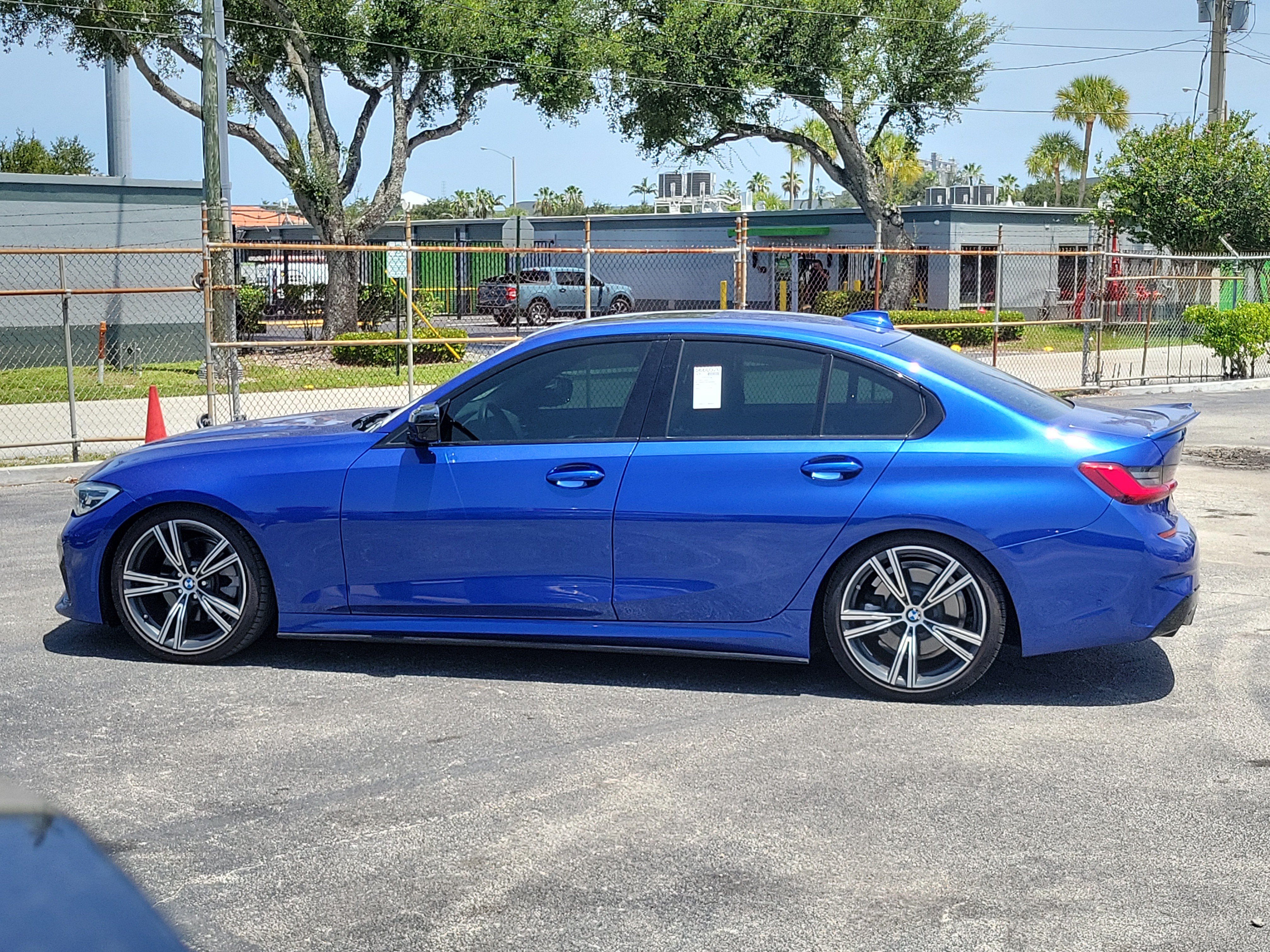 Used 2020 BMW 330i Sedan w/ M Sport Package RWD image 6