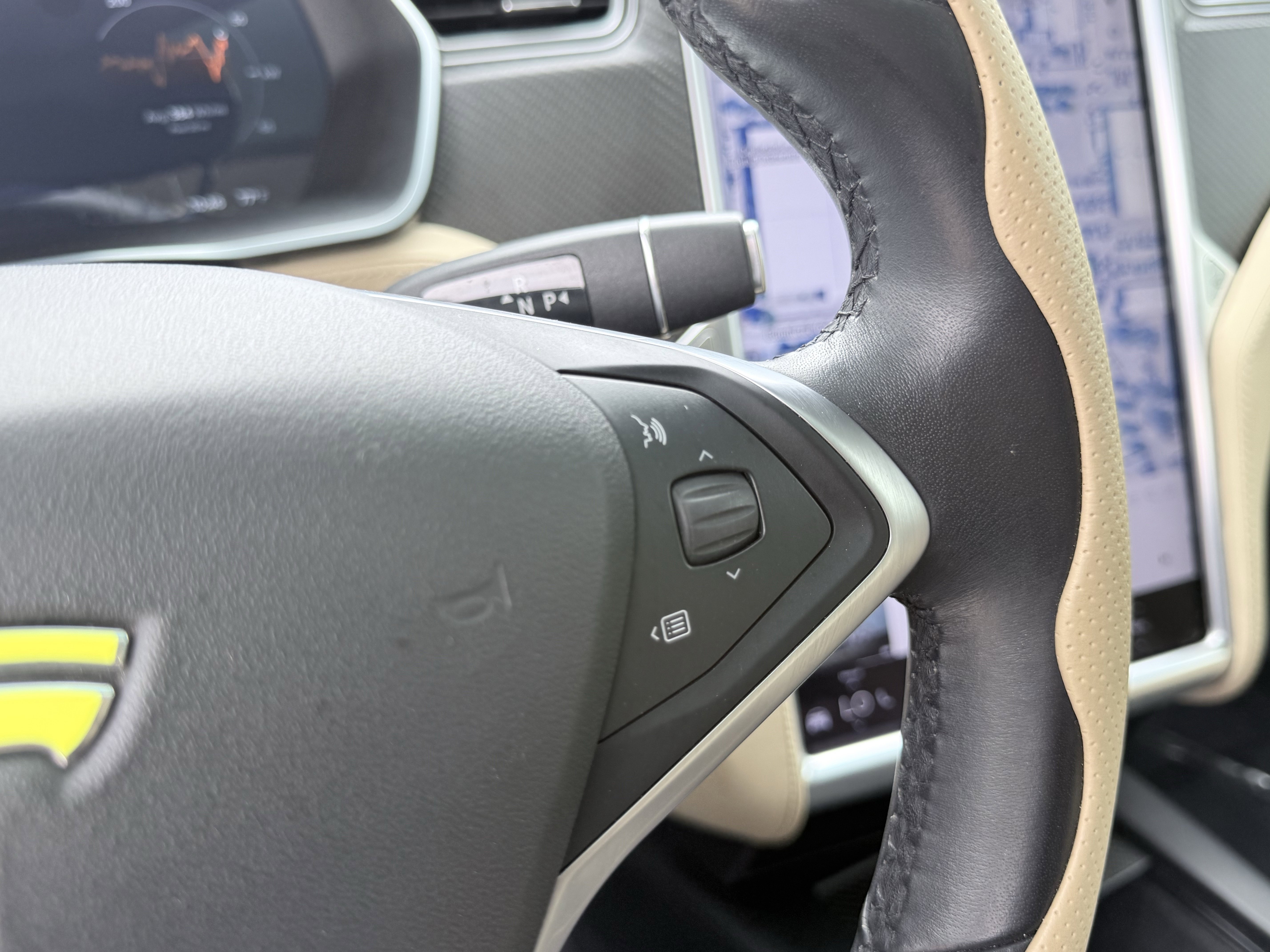 Used 2017 Tesla Model X 75D image 61