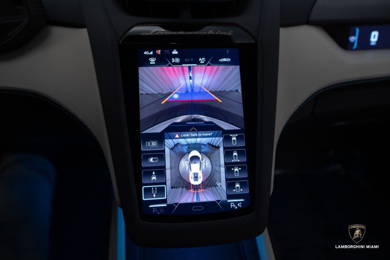 Used 2025 Lamborghini Revuelto image 60