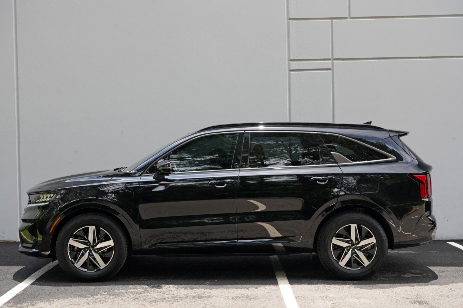 Used 2023 Kia Sorento S w/ Panoramic Sunroof Package FWD image 48