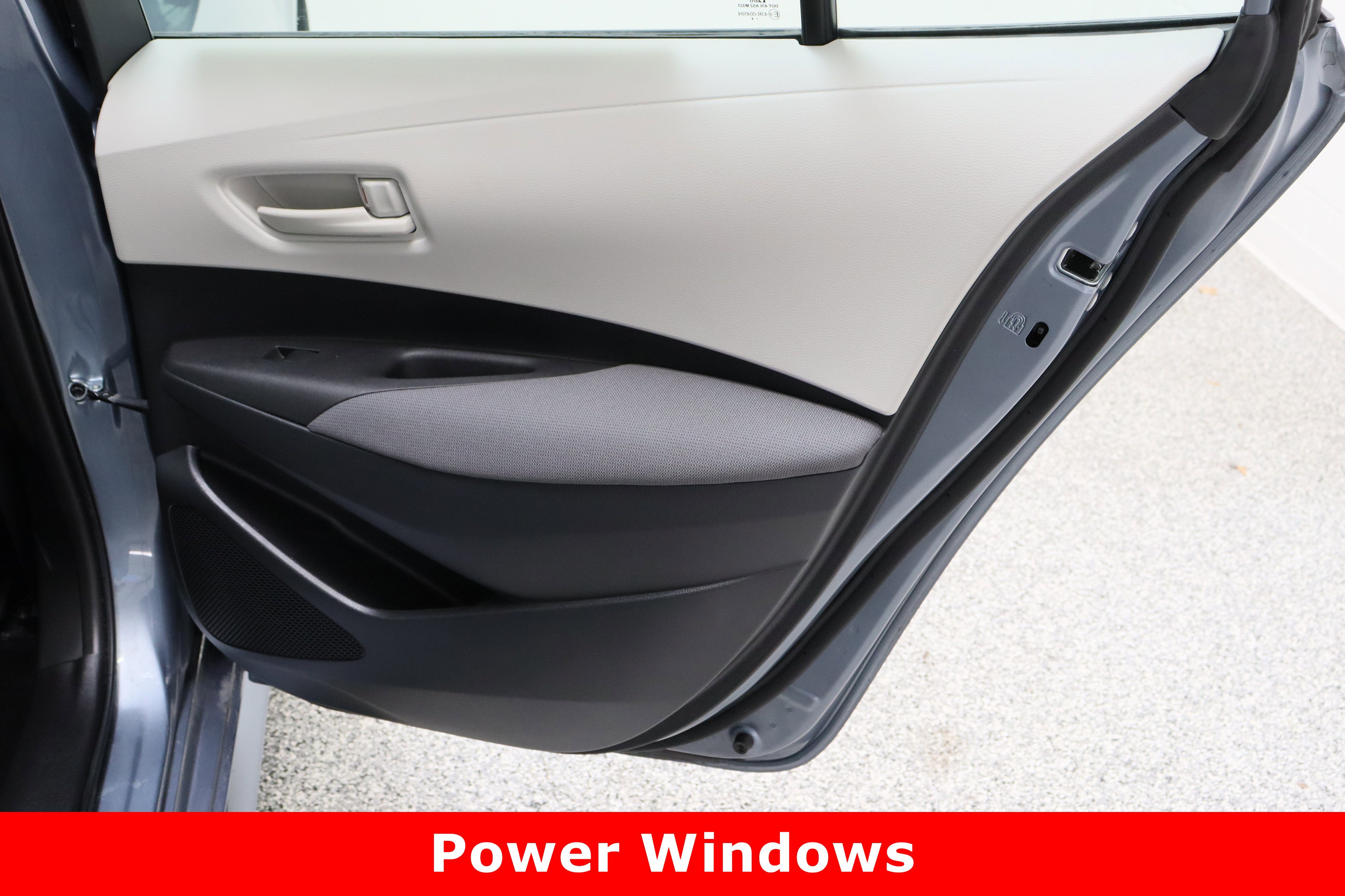 Used 2024 Toyota Corolla LE image 29