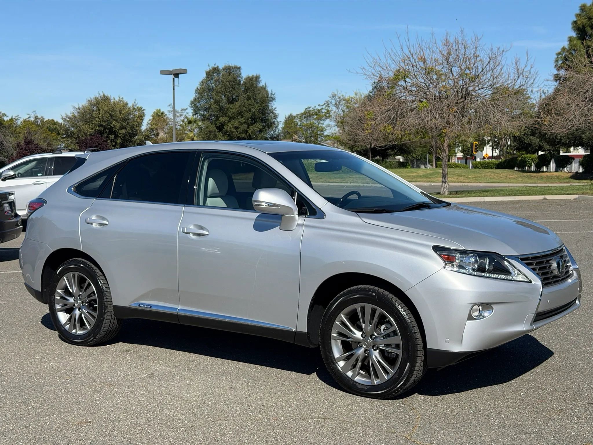 Used 2013 Lexus RX 450h FWD w/ Navigation Pkg image 7