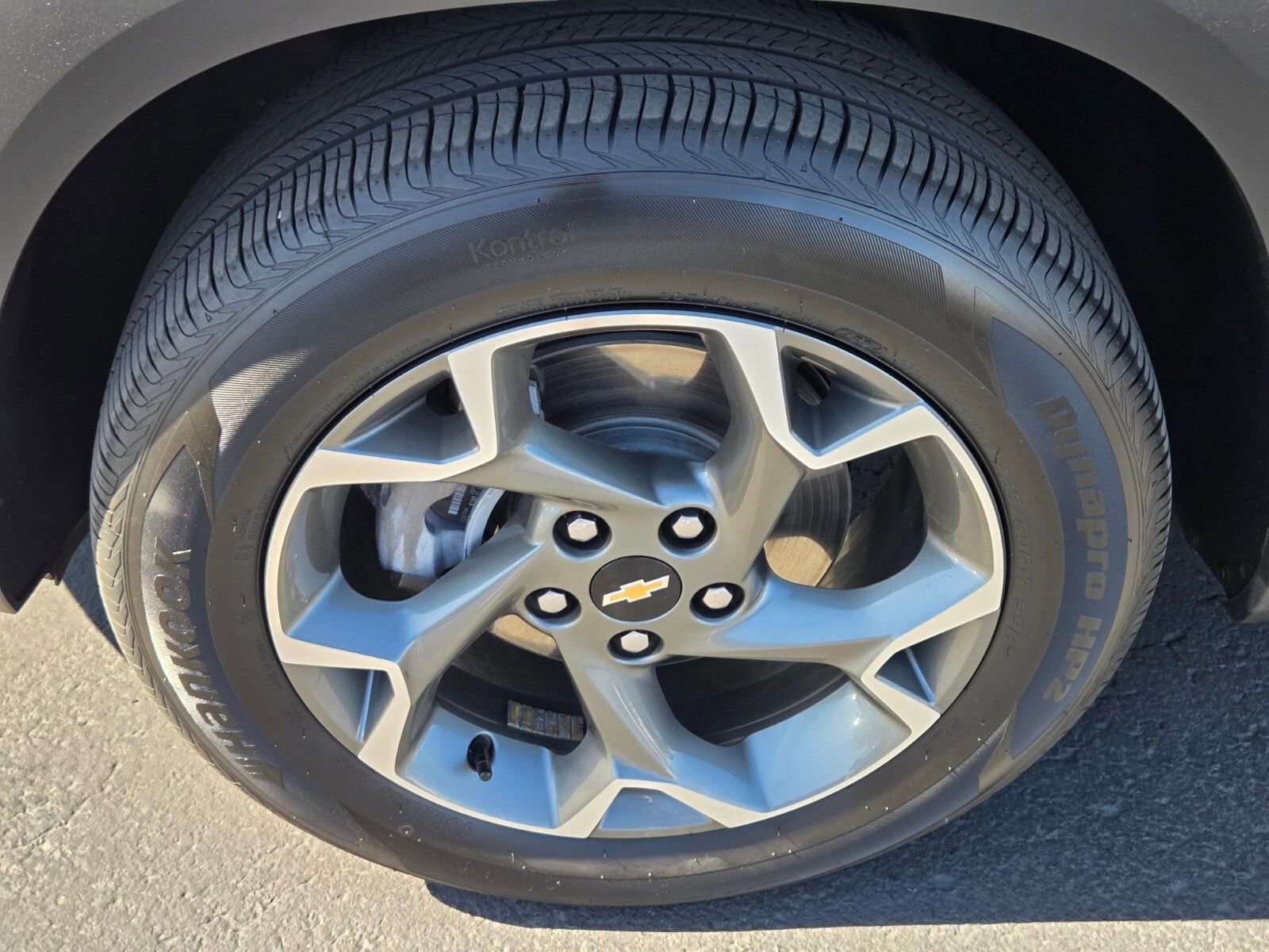 Used 2025 Chevrolet Trax LT FWD image 9