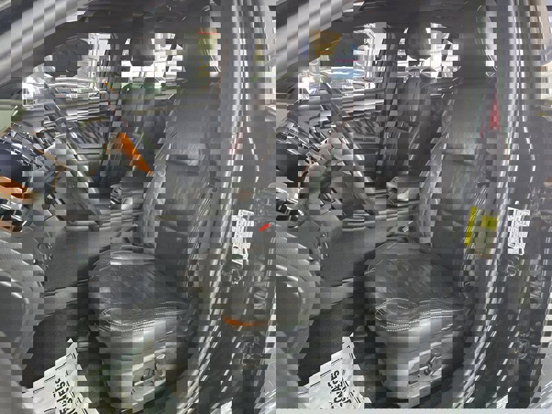 Used 2013 Ford Taurus SEL image 9