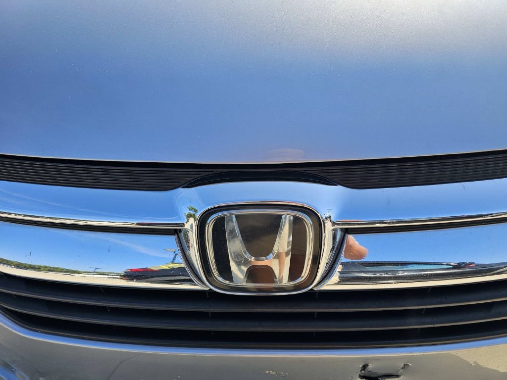 Used 2018 Honda Odyssey EX image 3