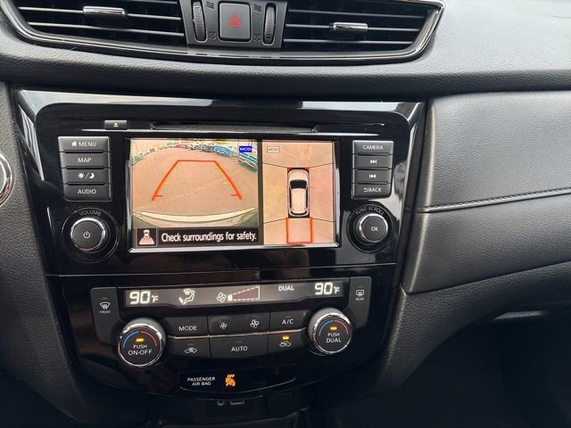 Used 2019 Nissan Rogue SV w/ Premium Package image 15