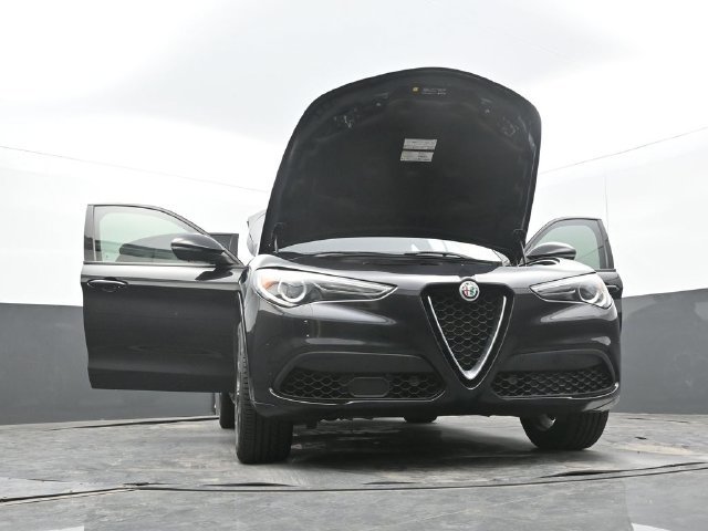 Used 2022 Alfa Romeo Stelvio Ti w/ Active Assist Plus Package AWD/4WD image 64