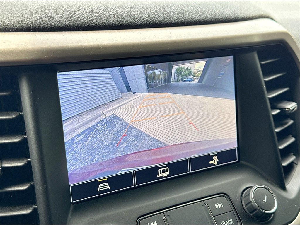 Used 2021 GMC Acadia Denali w/ Trailering Package image 14