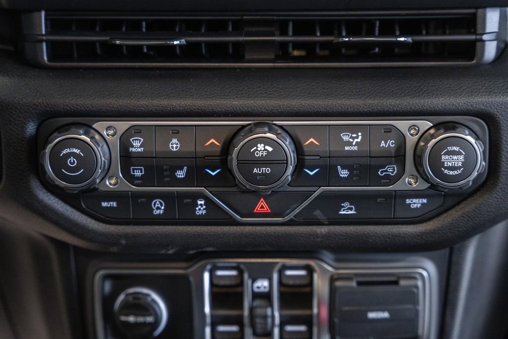 New 2026 Jeep Gladiator Sport image 22