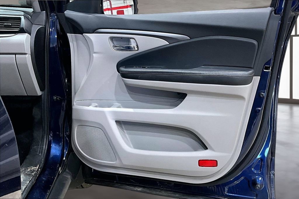 Used 2019 Honda Ridgeline RTL image 25