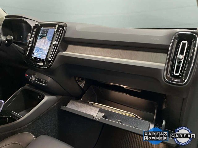 Used 2025 Volvo XC40 B5 Plus image 85