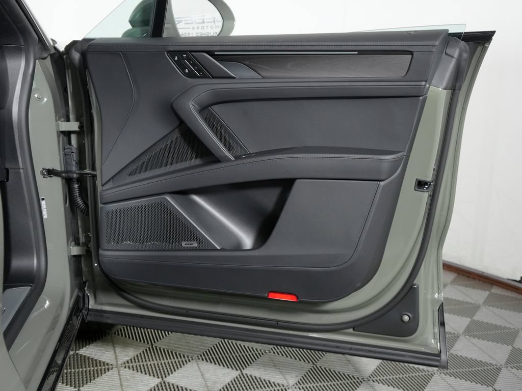 New 2026 Porsche Cayenne S AWD/4WD image 43