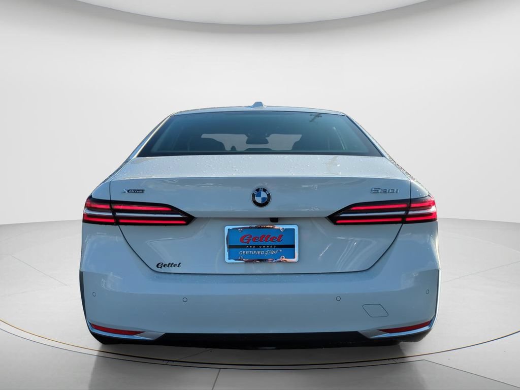 Used 2026 BMW 530i xDrive AWD/4WD image 6